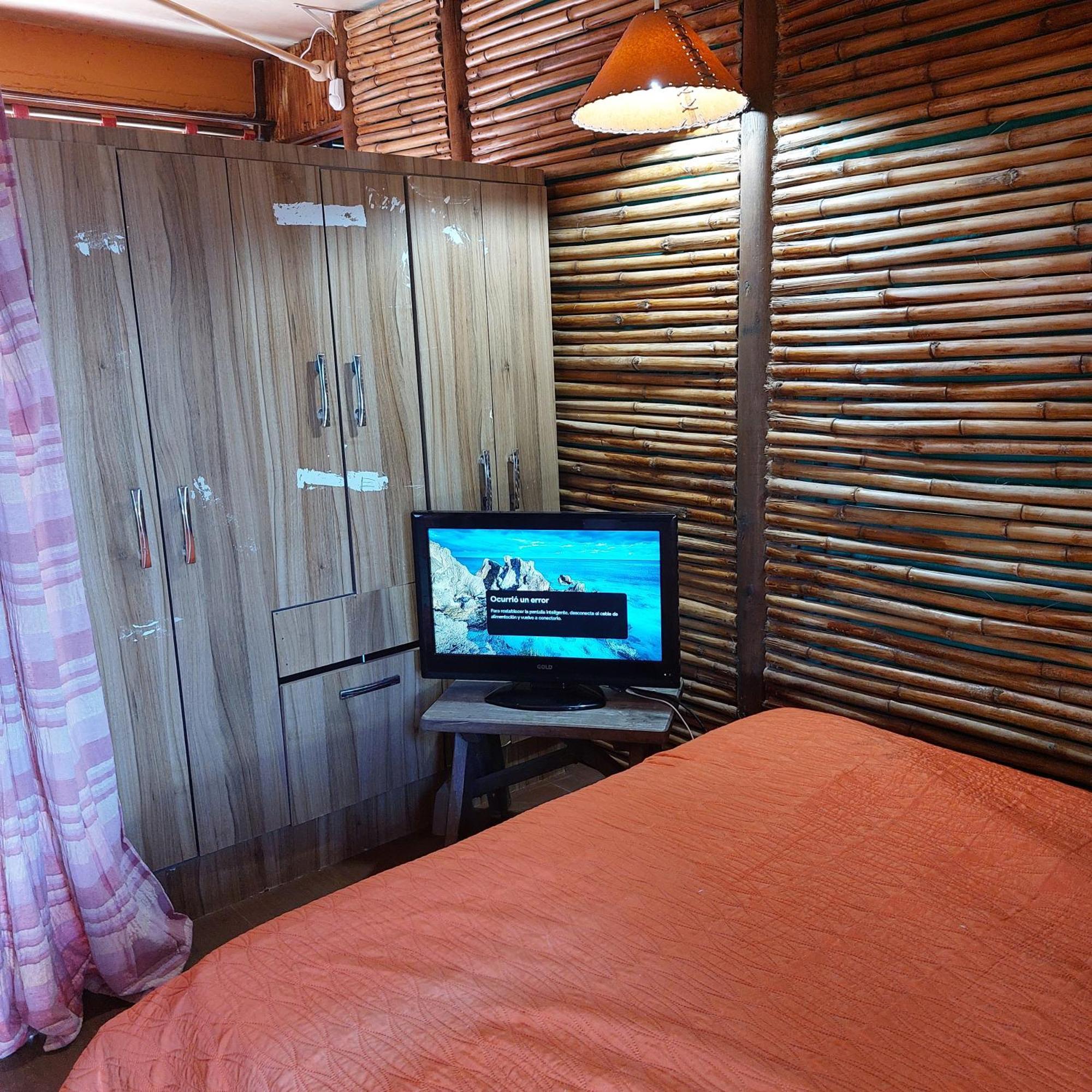 Casa Amarilla Con Jacuzzi Villa Punta Del Diablo Exterior foto